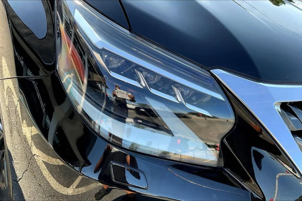 Lexus GX photo 30