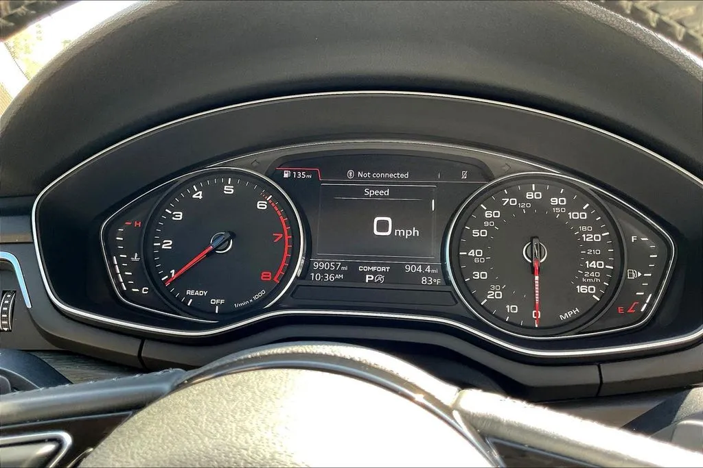 Audi A4 photo 12