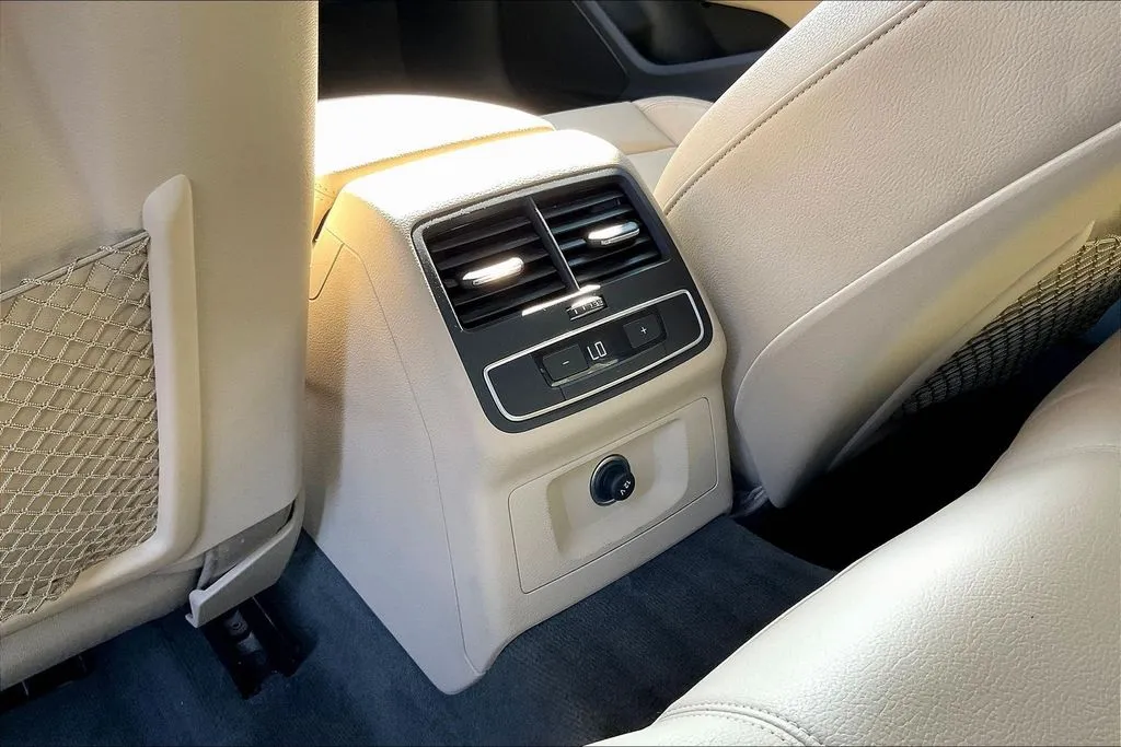 Audi A4 photo 9
