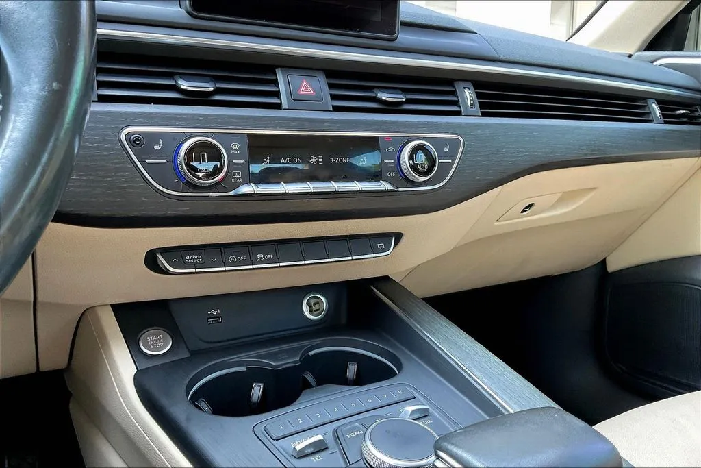Audi A4 photo 14