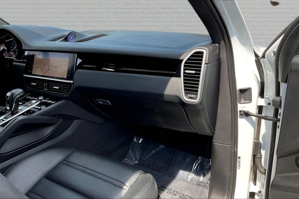 Porsche Cayenne E-Hybrid photo 25