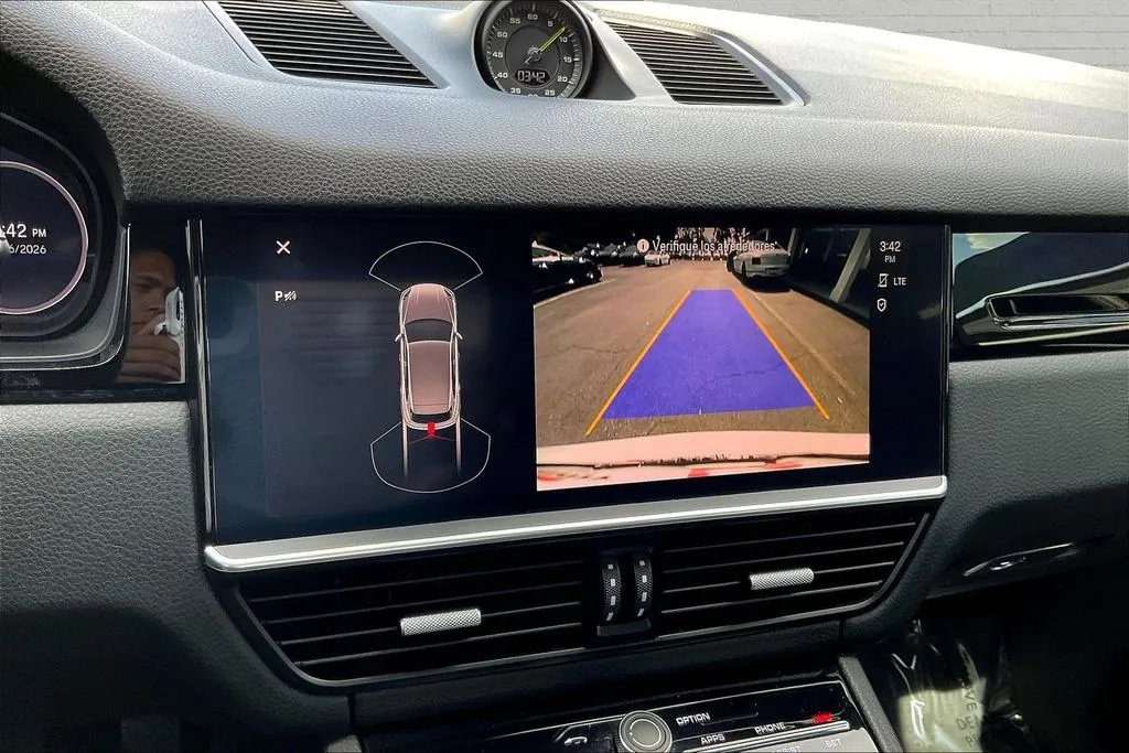 Porsche Cayenne E-Hybrid photo 14