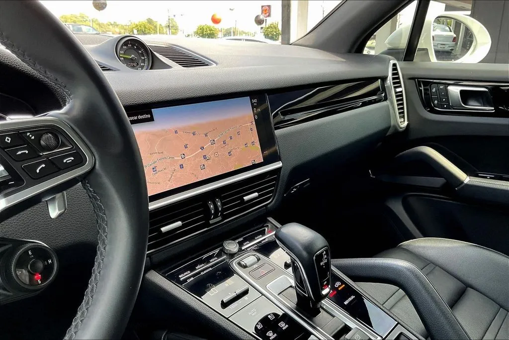 Porsche Cayenne E-Hybrid photo 15
