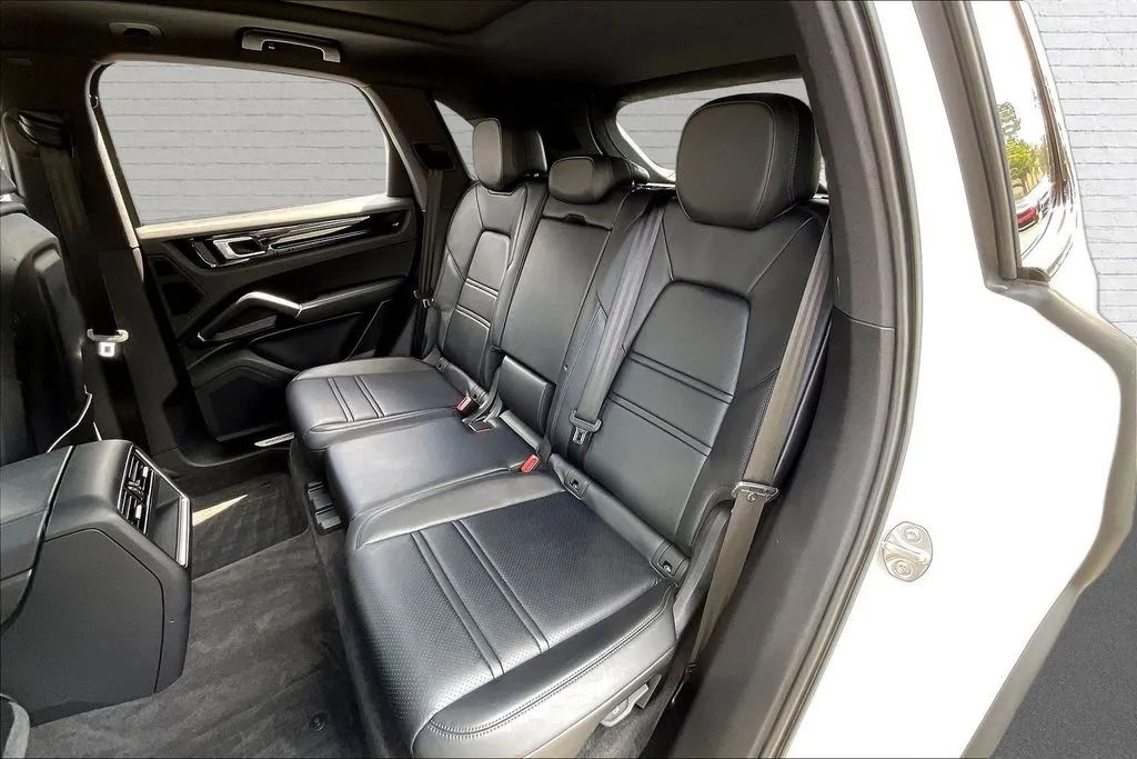 Porsche Cayenne E-Hybrid photo 21