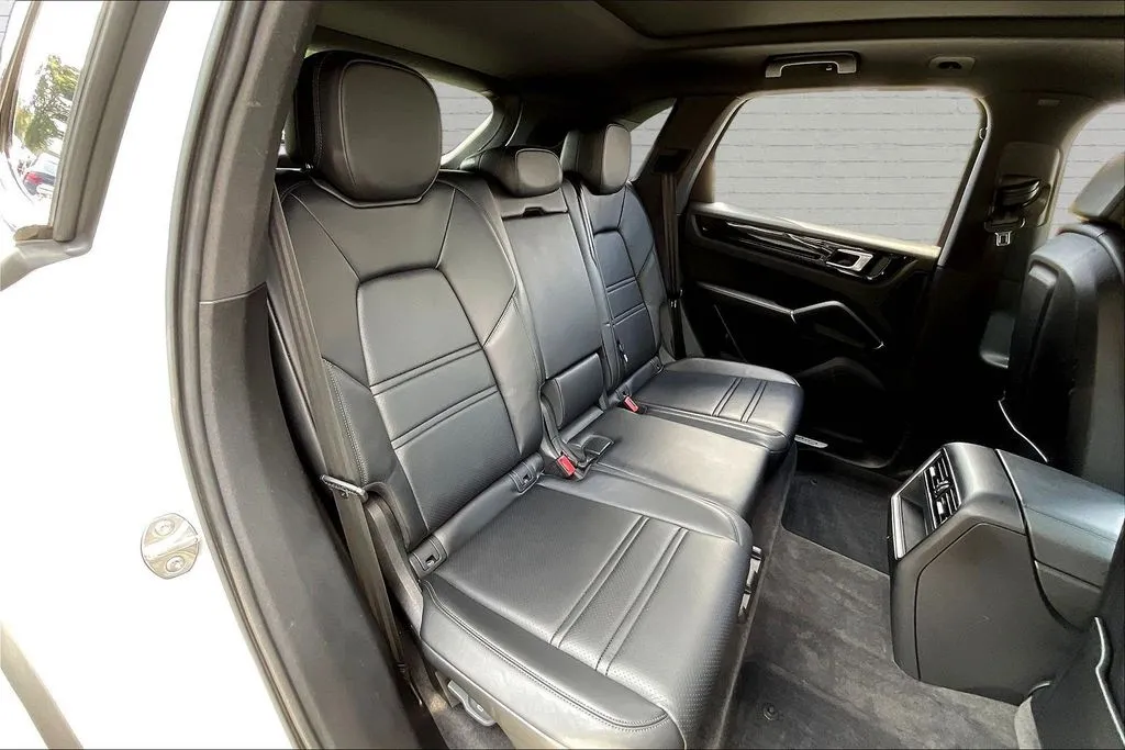 Porsche Cayenne E-Hybrid photo 24