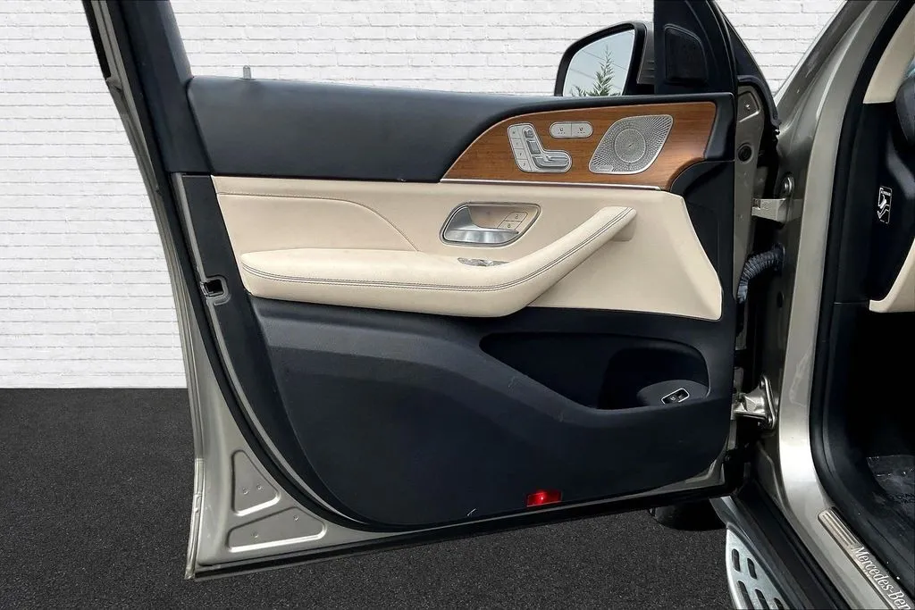 Mercedes-Benz GLE photo 19