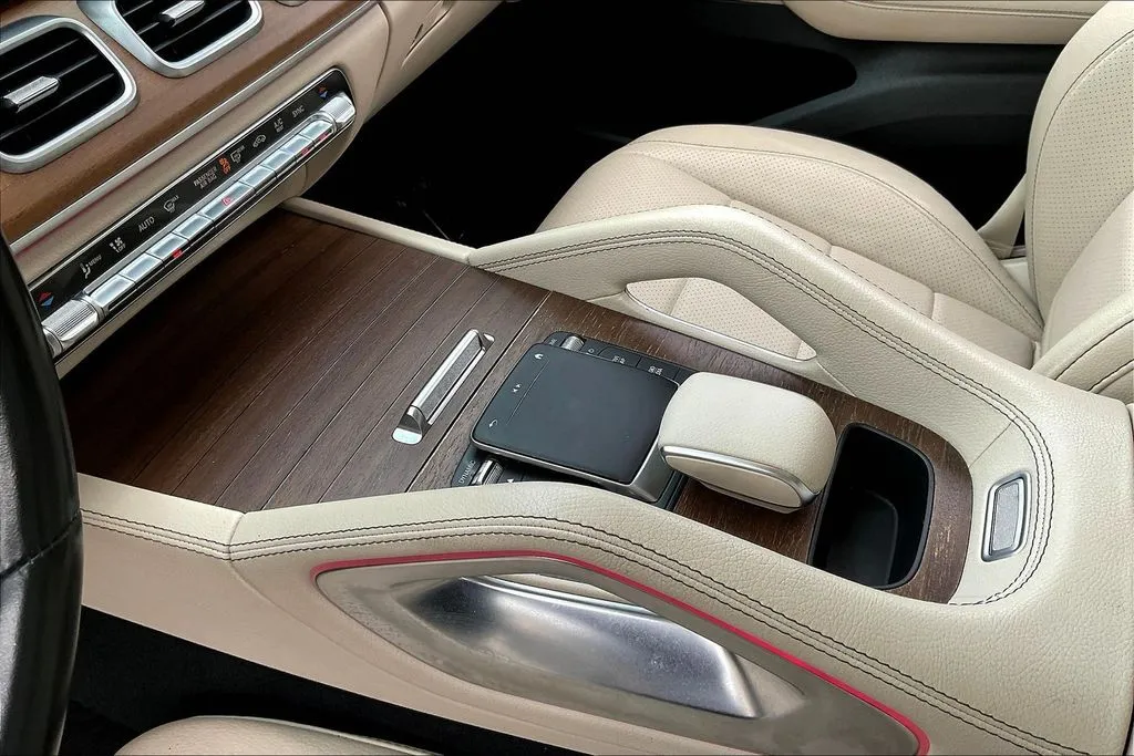 Mercedes-Benz GLE photo 17