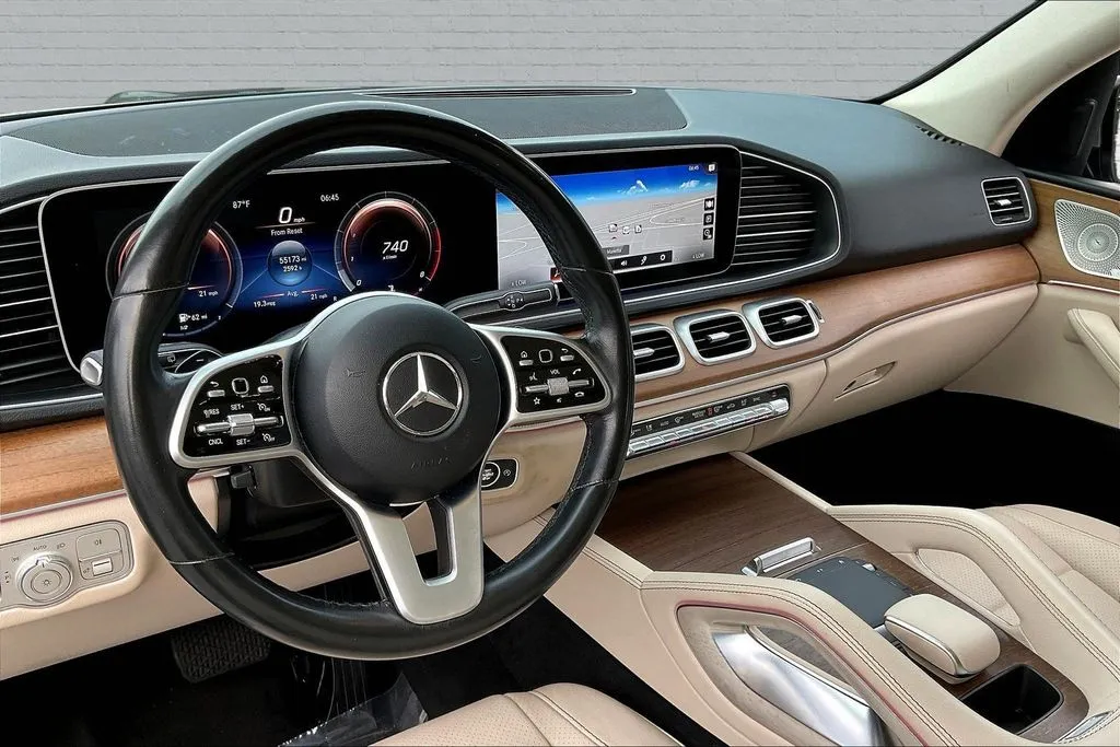Mercedes-Benz GLE photo 16