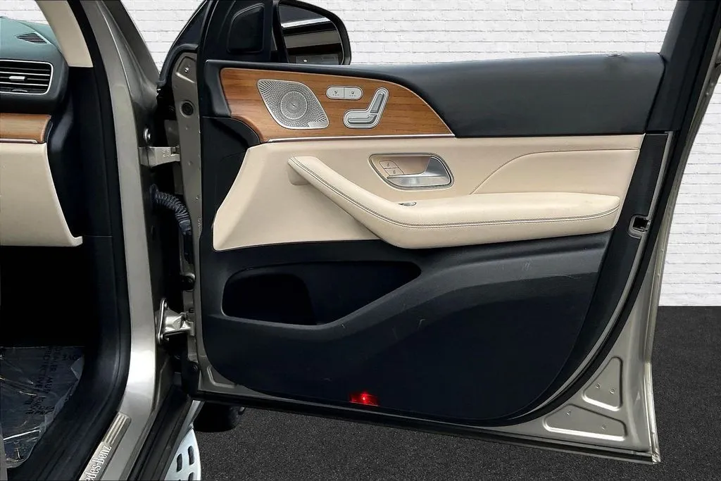 Mercedes-Benz GLE photo 27