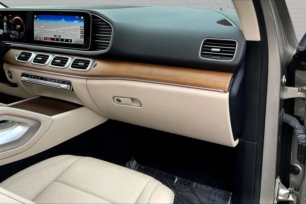 Mercedes-Benz GLE photo 25