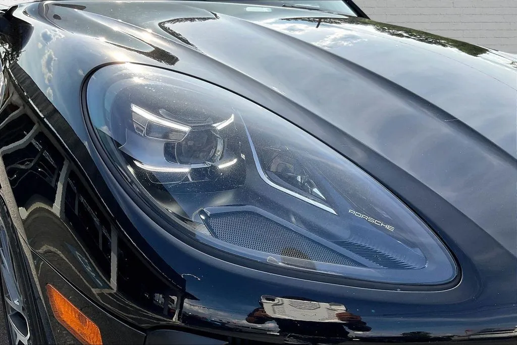 Porsche Macan photo 27