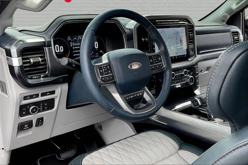 Ford F-150 photo 17