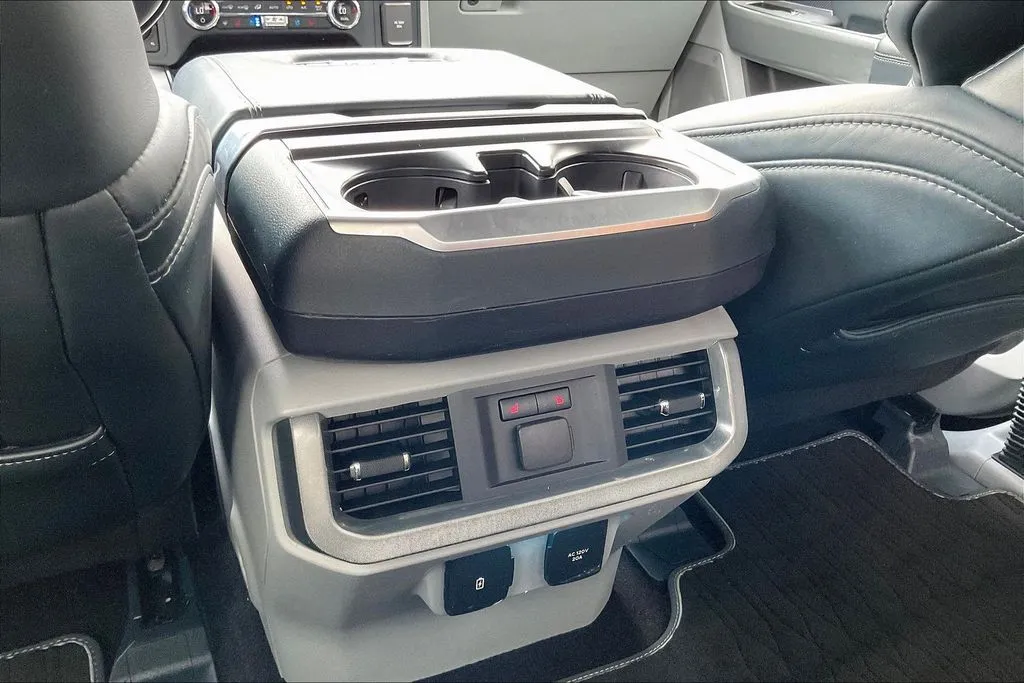 Ford F-150 photo 10