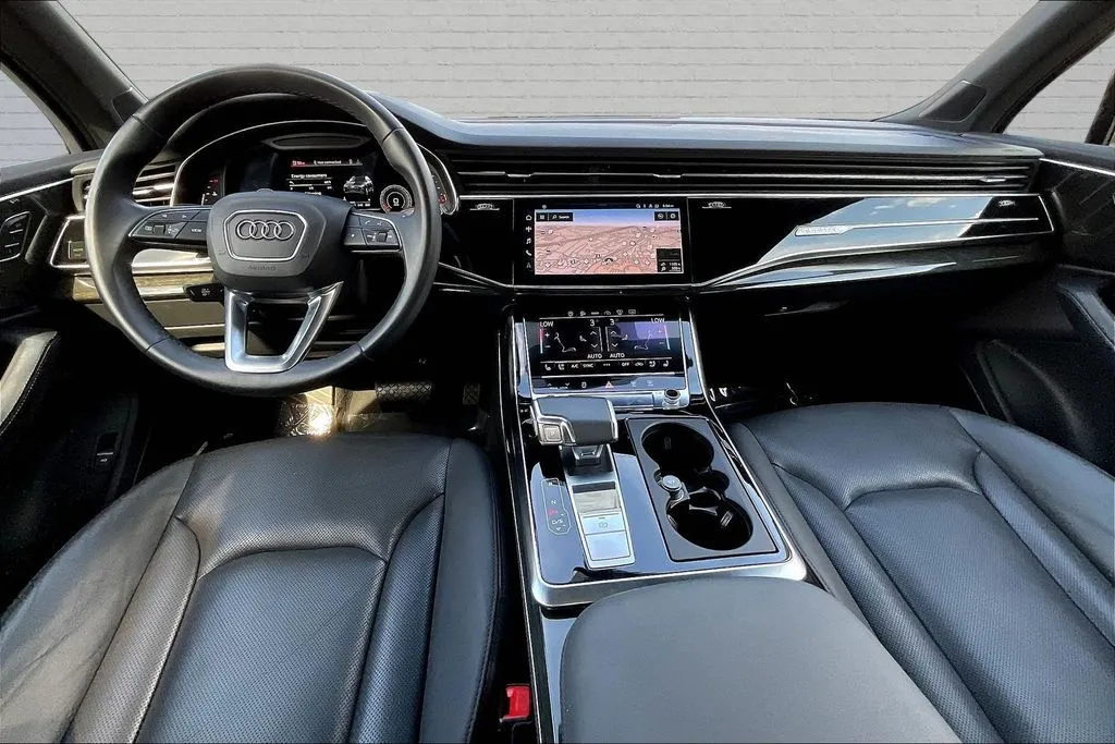 Audi Q7 photo 7