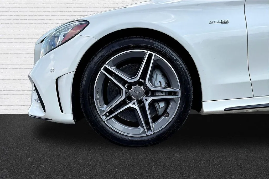 Mercedes-Benz C-Class photo 31