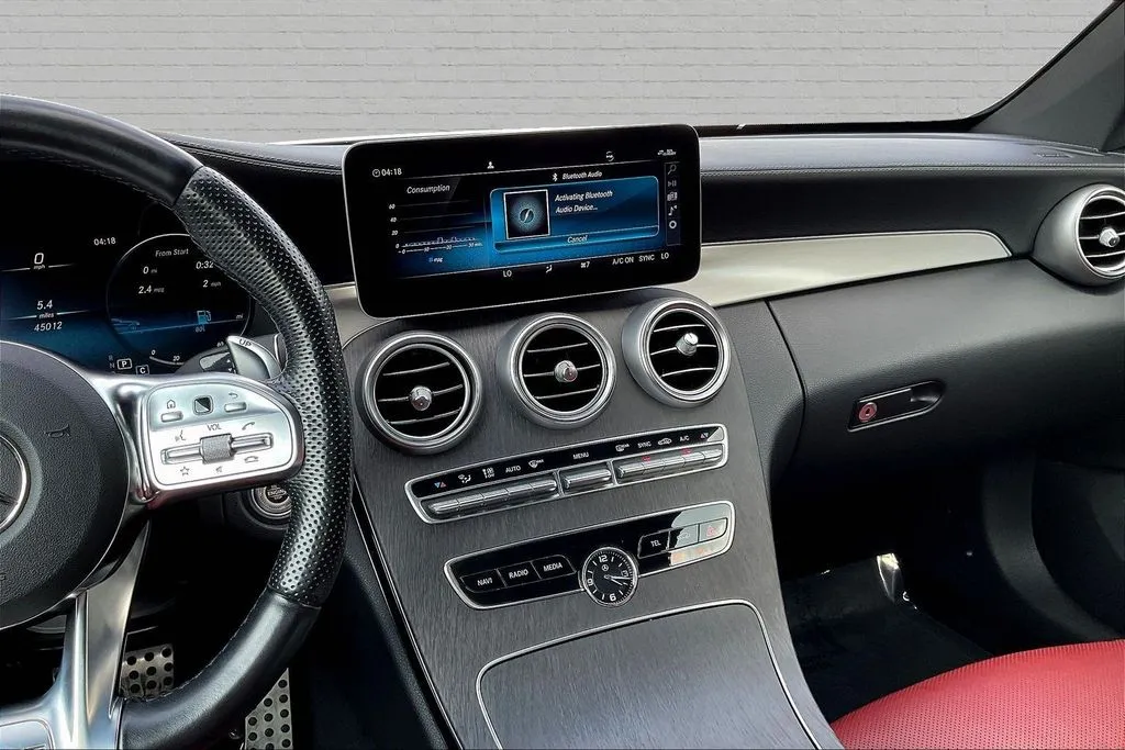 Mercedes-Benz C-Class photo 9