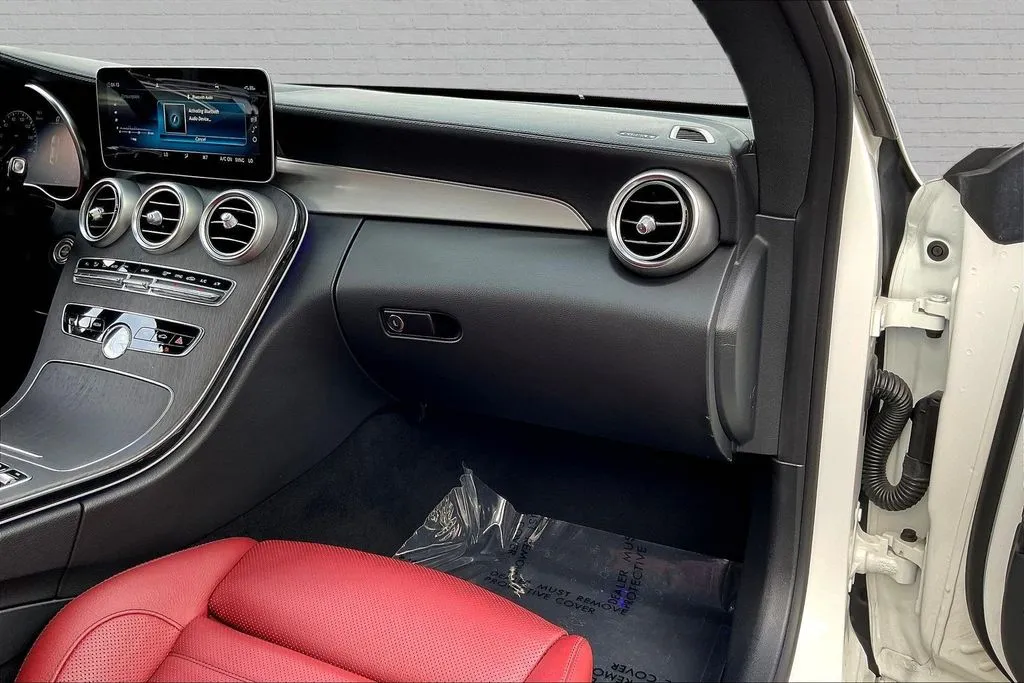 Mercedes-Benz C-Class photo 25