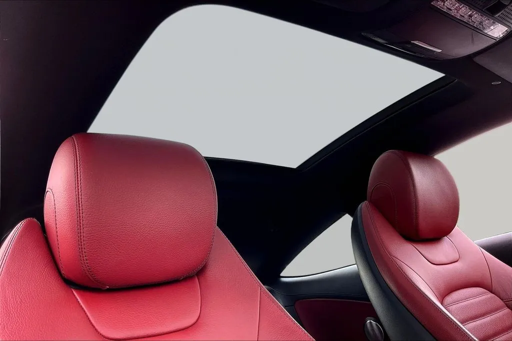 Mercedes-Benz C-Class photo 26