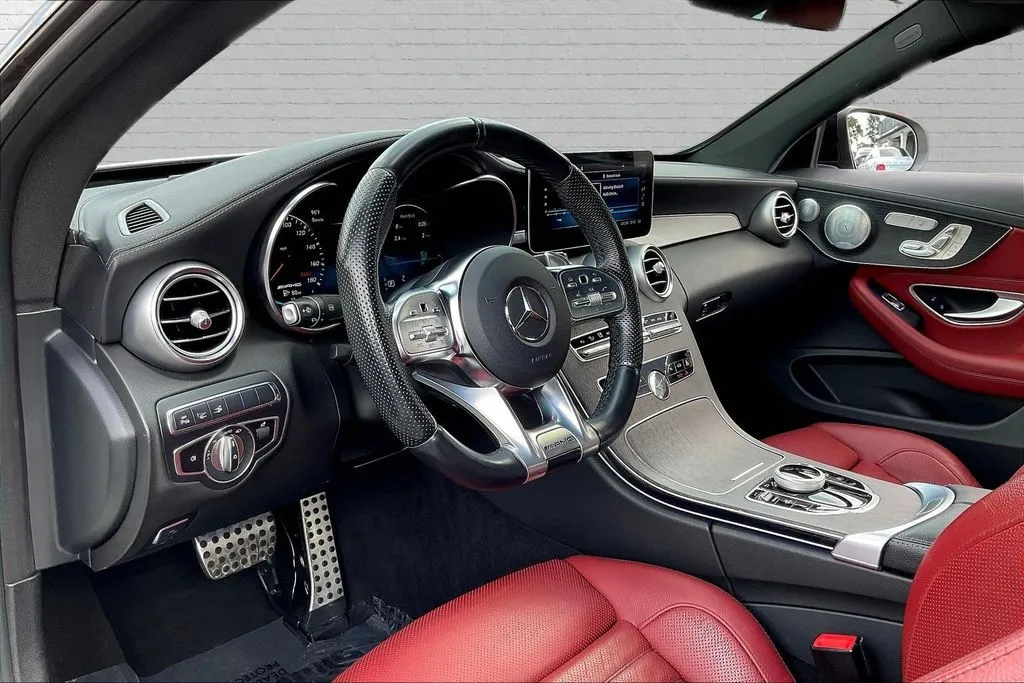 Mercedes-Benz C-Class photo 16