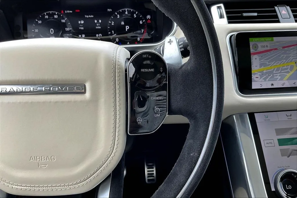 Land Rover Range Rover Sport photo 12