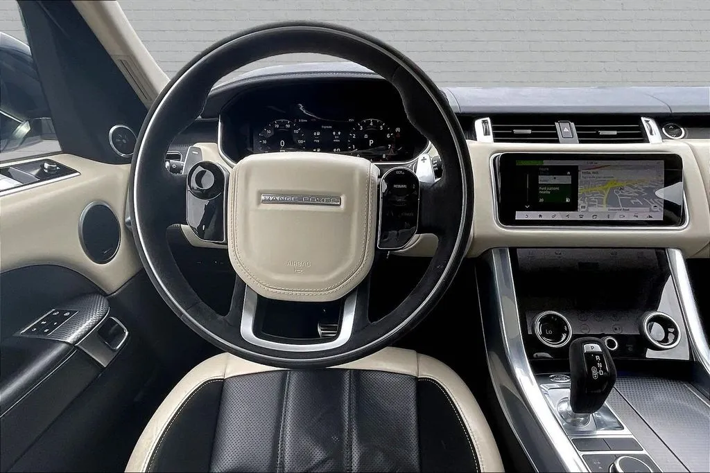 Land Rover Range Rover Sport photo 8