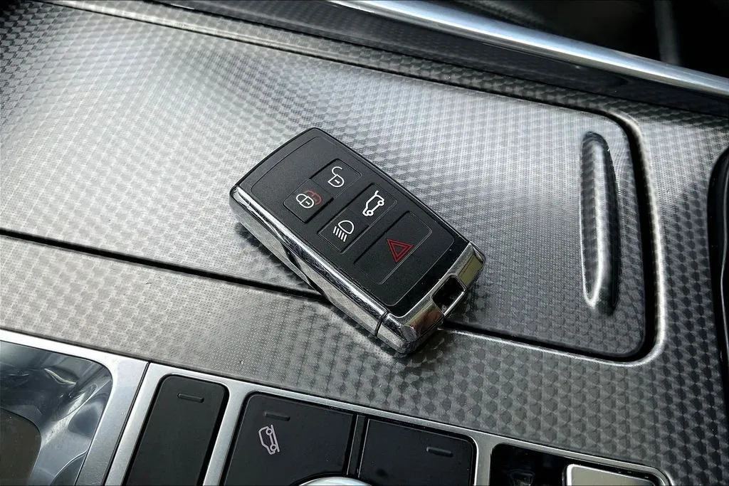 Land Rover Range Rover Sport photo 32