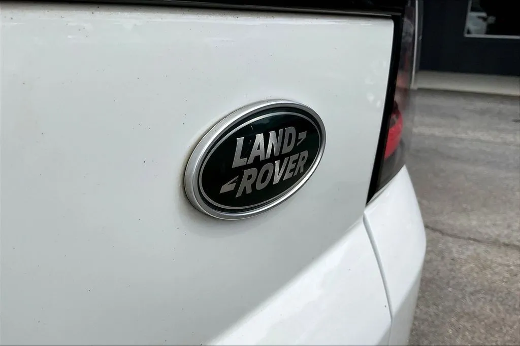 Land Rover Range Rover Sport photo 23