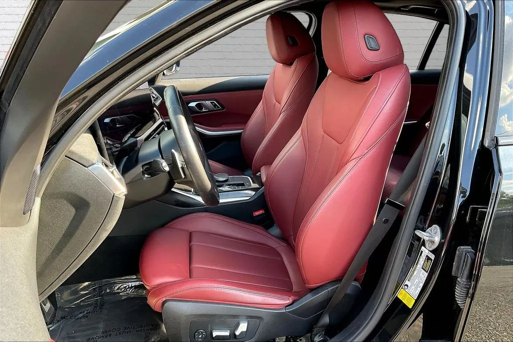 BMW 3 Series photo 20
