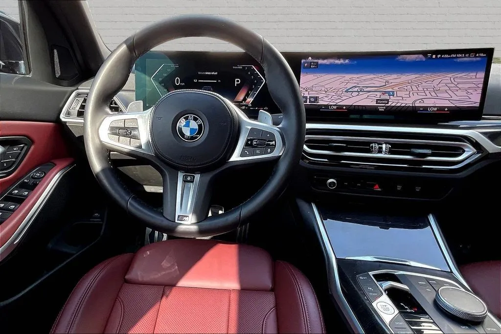 BMW 3 Series photo 8