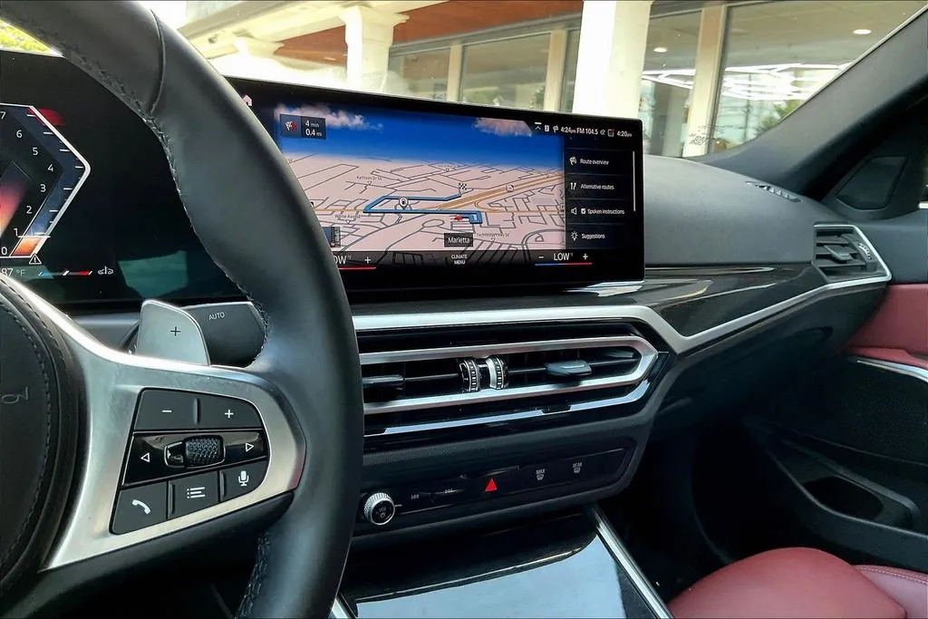 BMW 3 Series photo 15