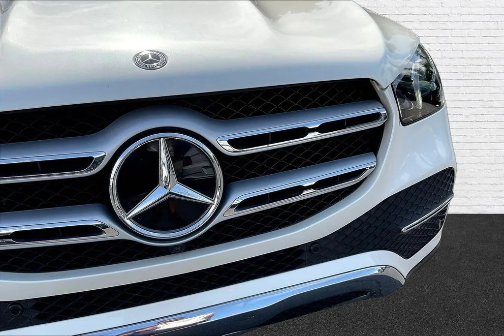 Mercedes-Benz GLE photo 28