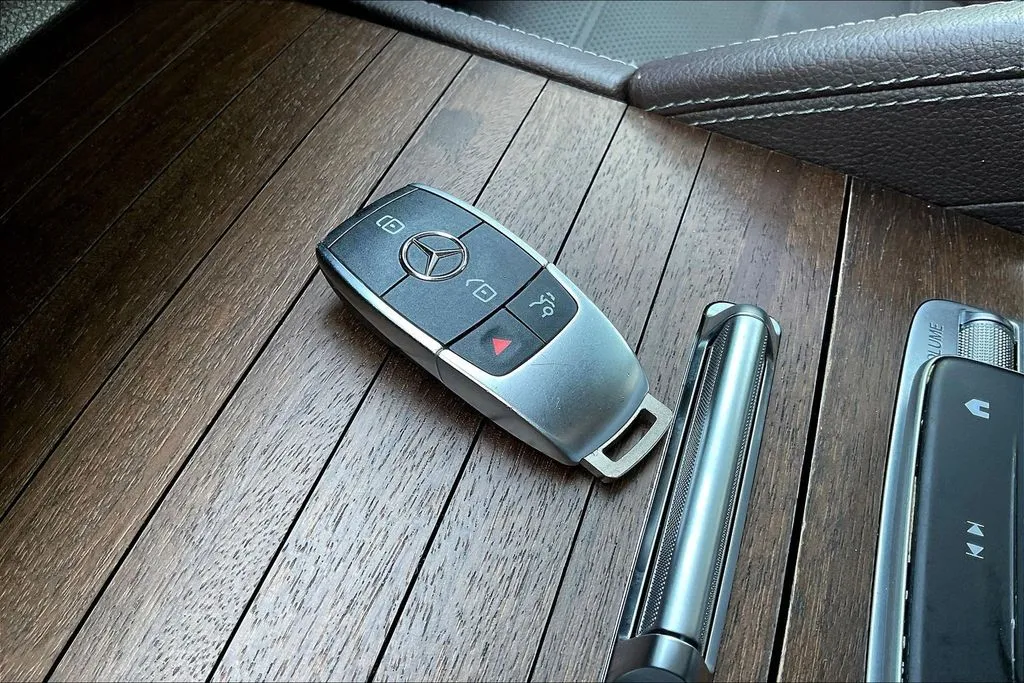 Mercedes-Benz GLE photo 30