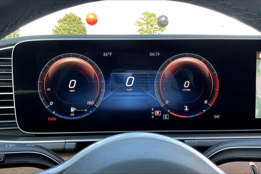 Mercedes-Benz GLE photo 12
