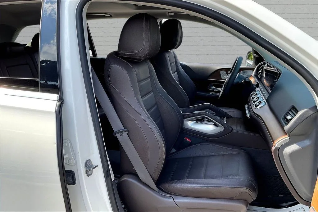 Mercedes-Benz GLE photo 26