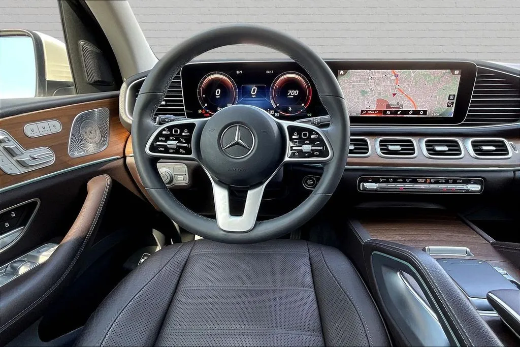 Mercedes-Benz GLE photo 8