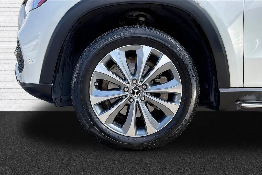 Mercedes-Benz GLE photo 29