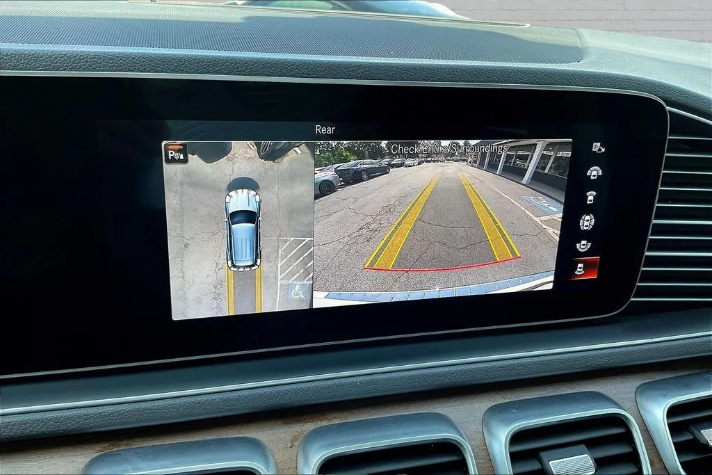 Mercedes-Benz GLE photo 13