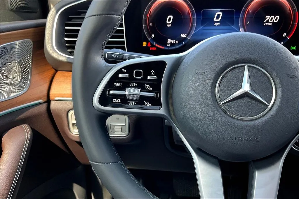 Mercedes-Benz GLE photo 10