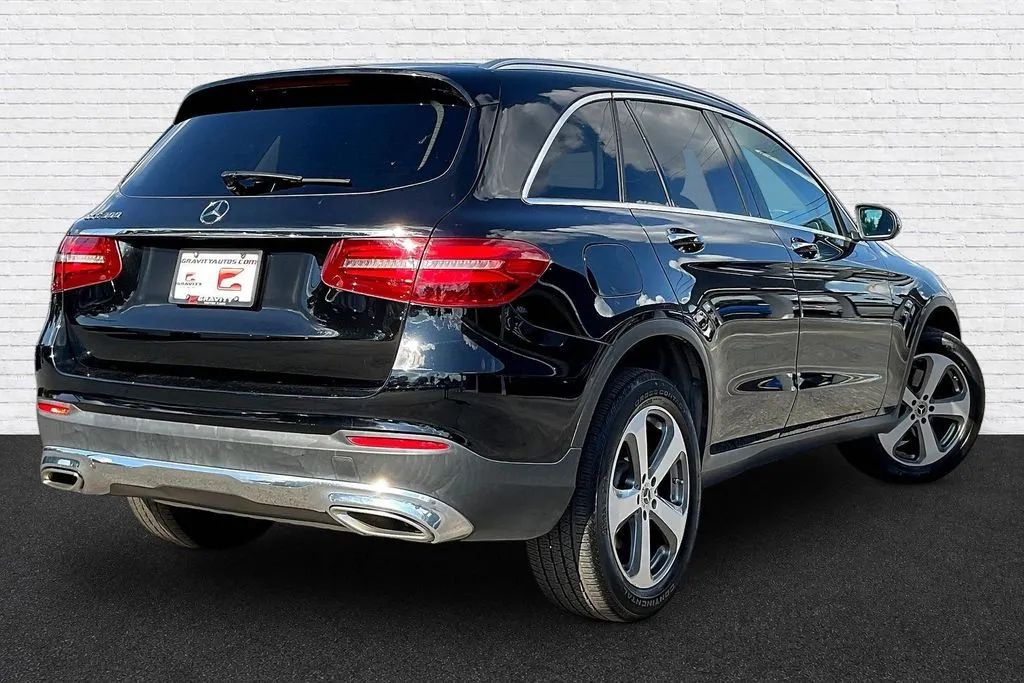 Mercedes-Benz GLC photo 6