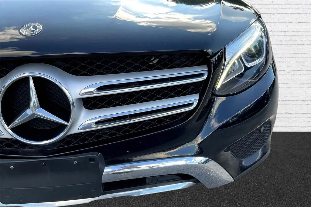 Mercedes-Benz GLC photo 25