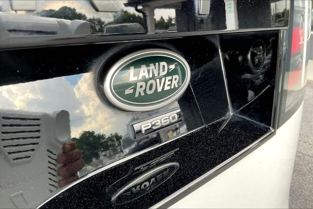 Land Rover Discovery photo 22