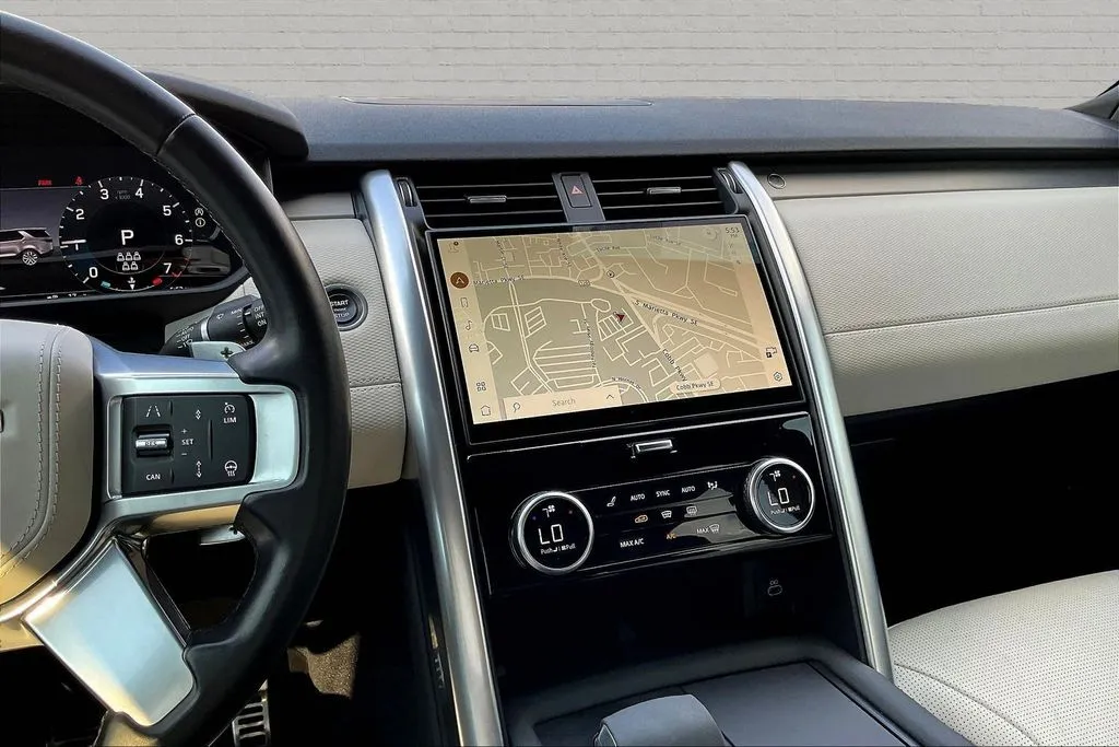 Land Rover Discovery photo 9