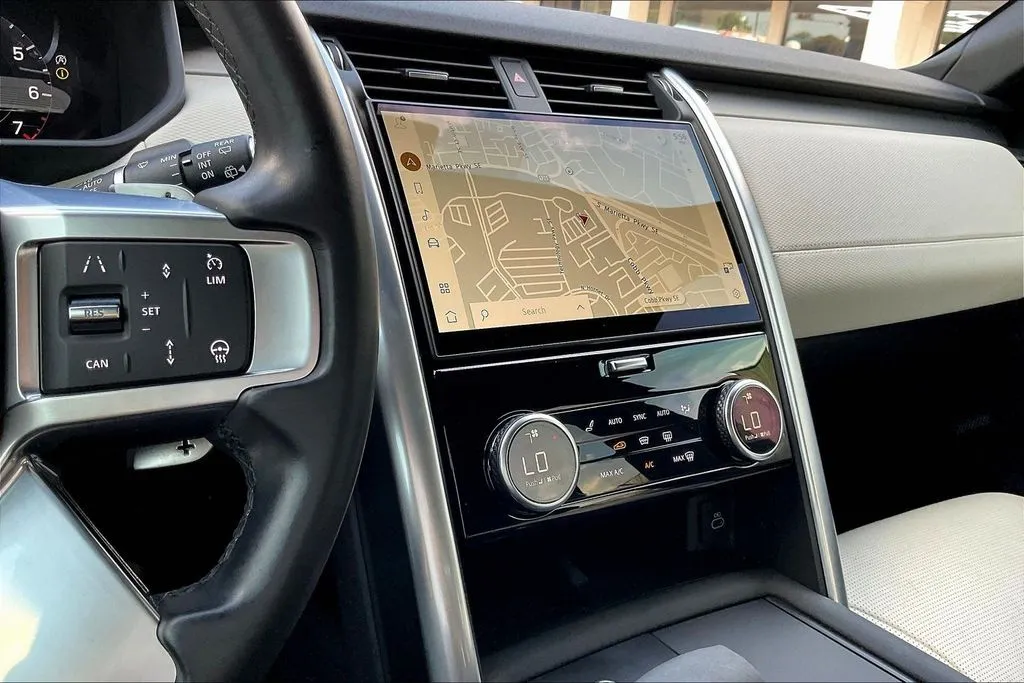 Land Rover Discovery photo 15