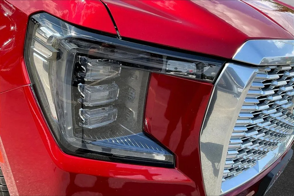 GMC Yukon XL photo 27