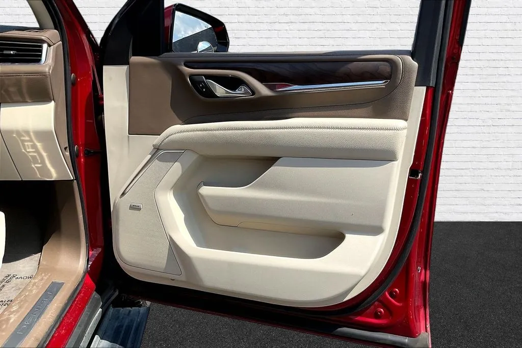 GMC Yukon XL photo 25