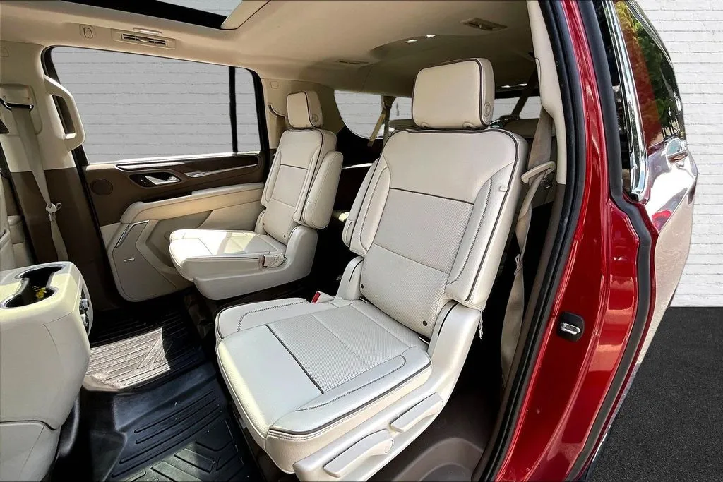 GMC Yukon XL photo 19