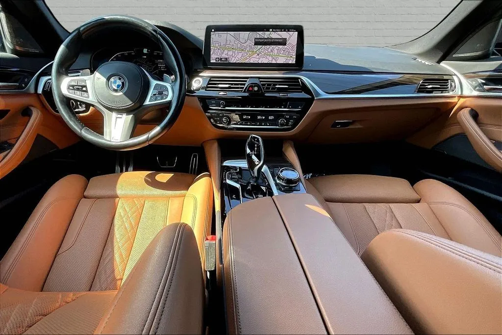 BMW 5 Series photo 7