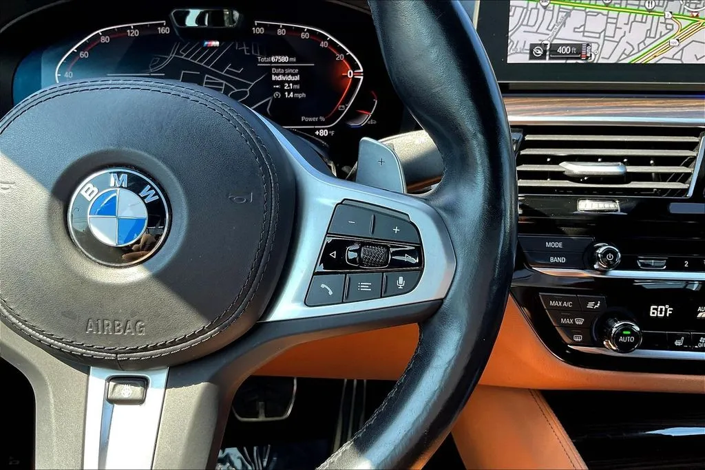 BMW 5 Series photo 12