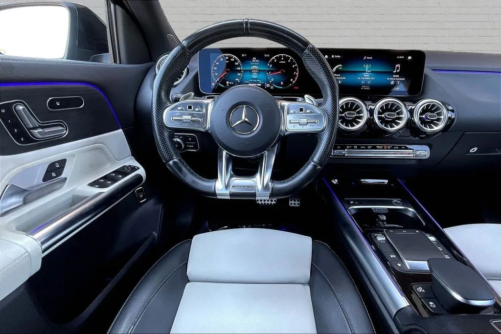 Mercedes-Benz GLA photo 7