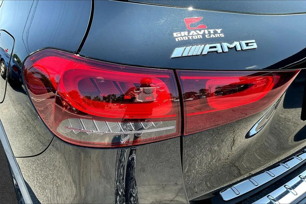 Mercedes-Benz GLA photo 20
